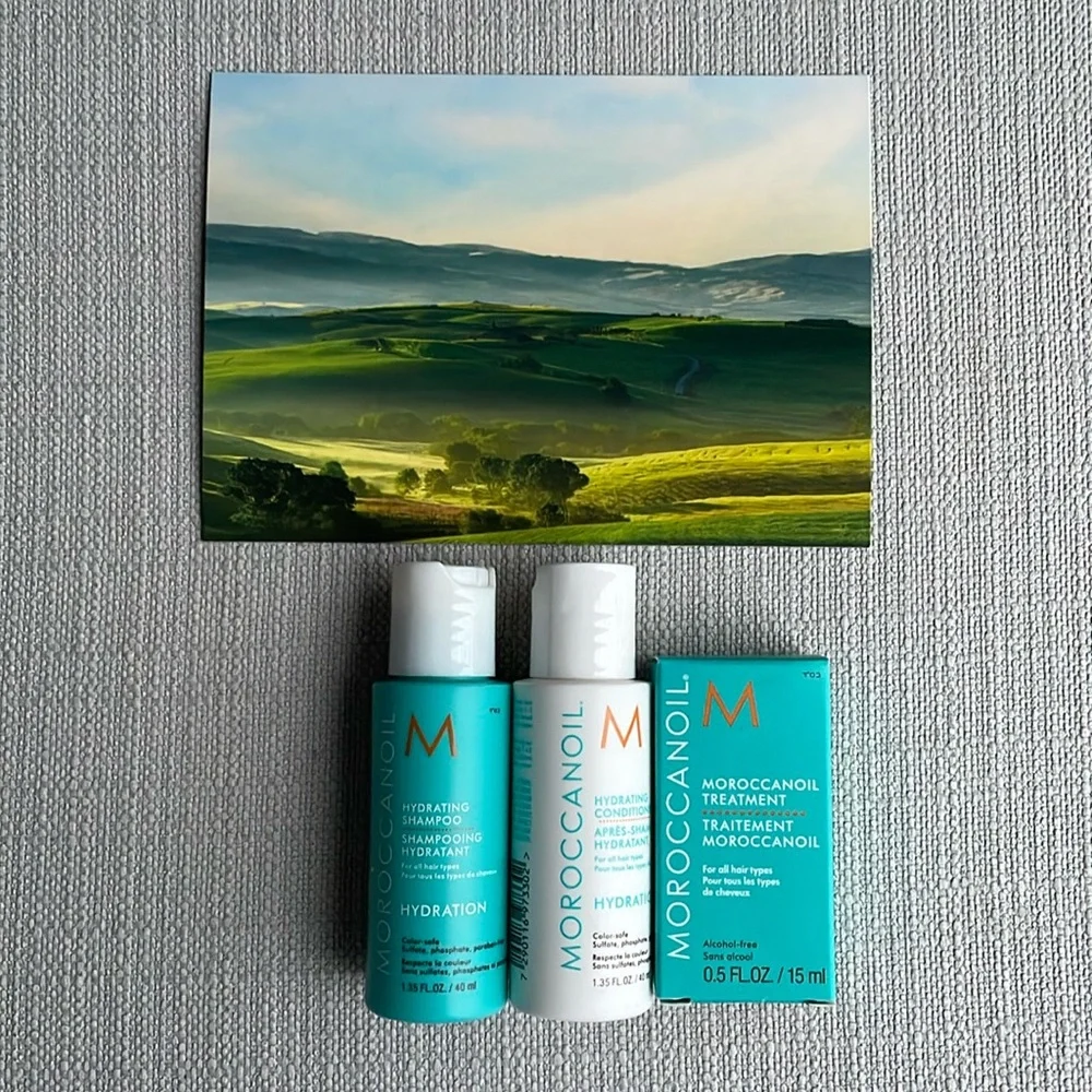 Moroccanoil mini travel bundle